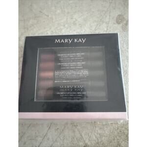 Mary Kay lot of 2-Unlimited Lip Gloss Set #5 Shades
